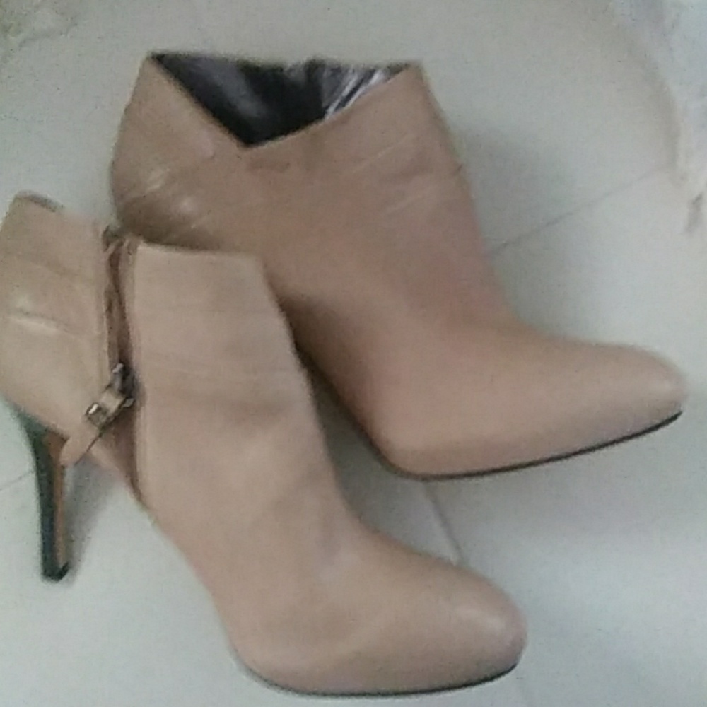 Boots by Via Spiga Leather ankle boots made in Ita